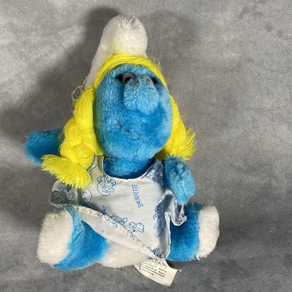 Smurfette Plush Doll PEYO Wallace Berries & Co Vintage Smurf 1981 Collectible